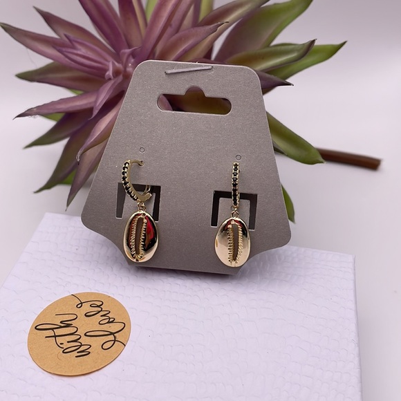 Earrings Gold Plated 18K Huggies Modern Fashion Woman’s Girl’s - Picture 2 of 12